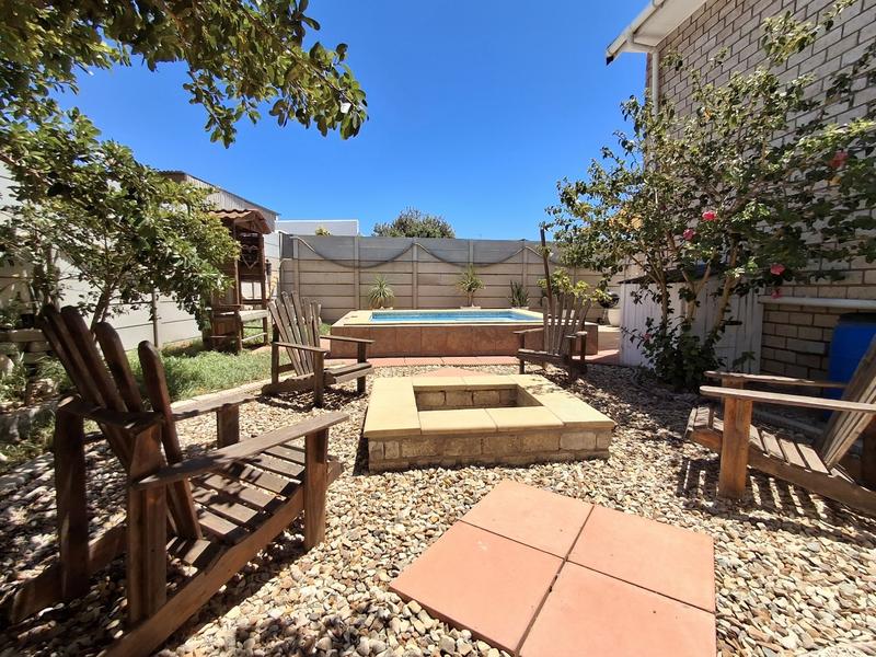 5 Bedroom Property for Sale in Britannia Bay Western Cape